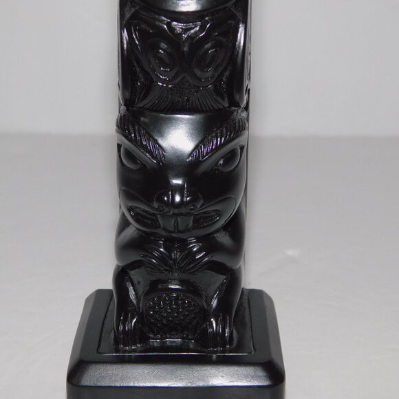 BOMA Raven Queen Bear Beaver 6.5" Black Resin Totem Pole Native Haida Artwork - Picture 4 of 12